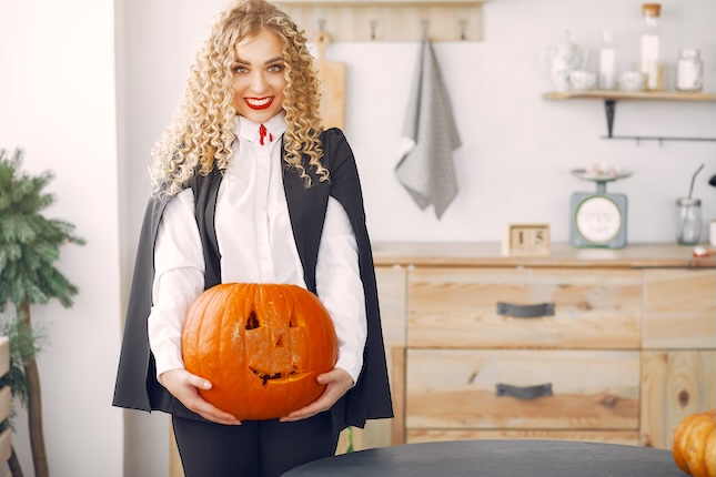 woman-wearing-black-costume-lady-with-halloween-makeup